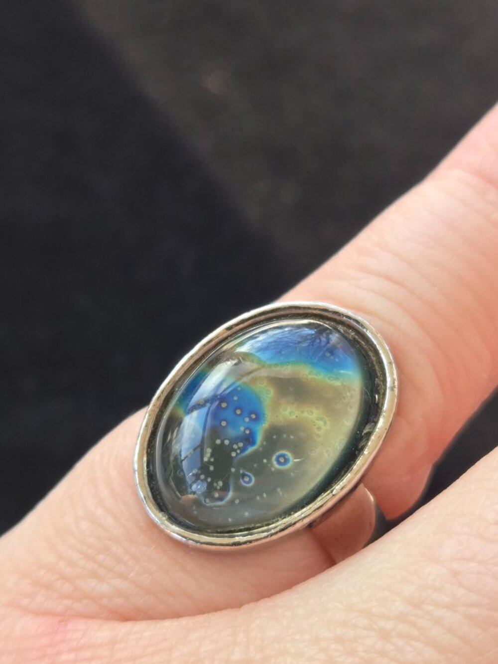 Vintage Mood Ring Silver Tone Oval Color Changing Ring Size 4.5
